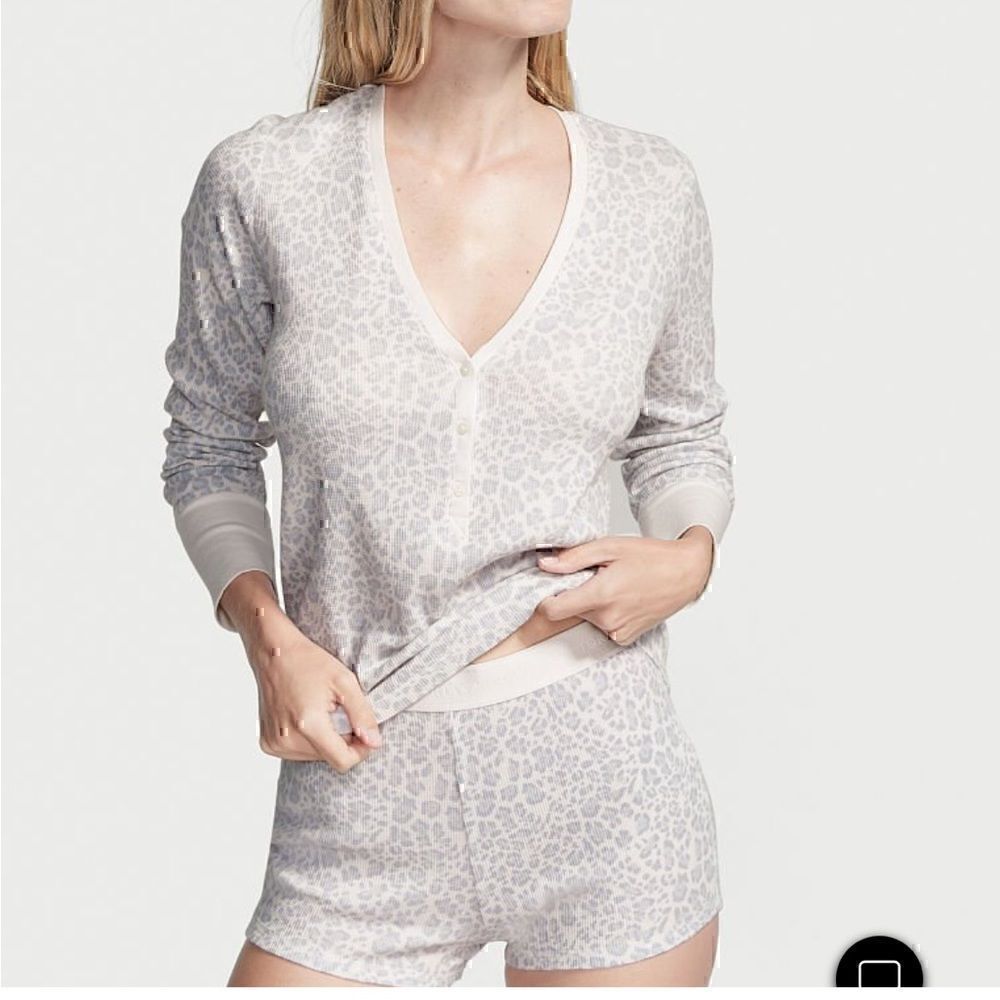 Victoria’s Secret Thermal Short PJ Set - Picture 3 of 6